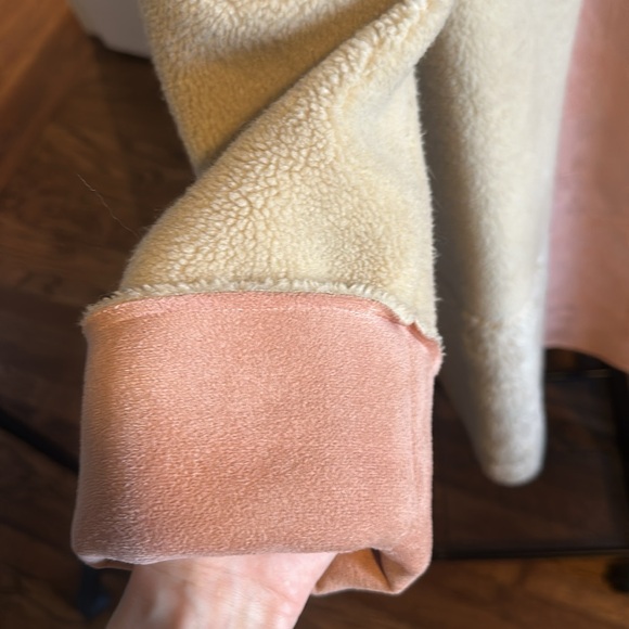 Zara (S) faux shearling coat - Picture 3 of 11